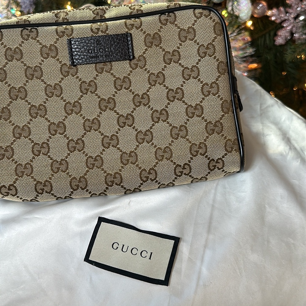 Gucci Tan and Brown Signature Belt Bag